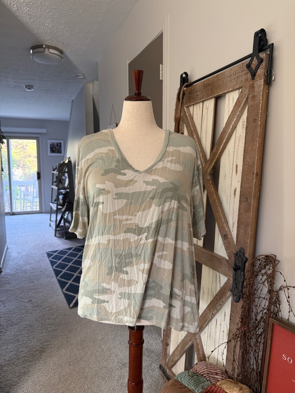 American Eagle Outfitters Sage and Beige Camo V-Neck Short Sleeve Top